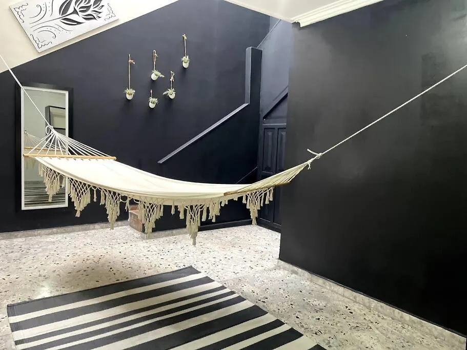 Tu Hogar En Medellin Para 20 Personas 0*,