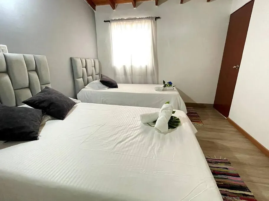 Tu Hogar En Medellin Para 20 Personas Semesterbostad