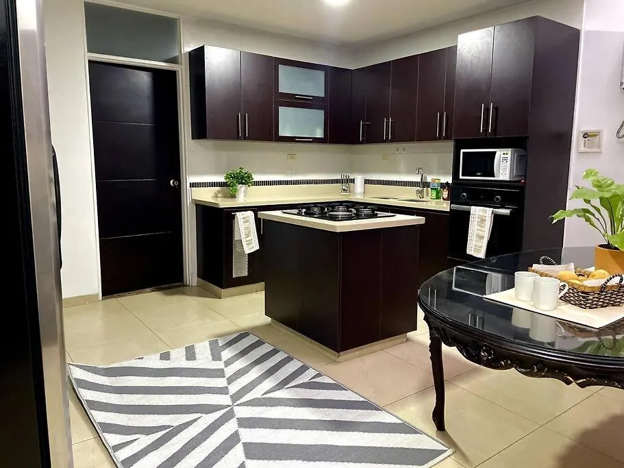 בית נופש Tu Hogar En Medellin Para 20 Personas קולומביה