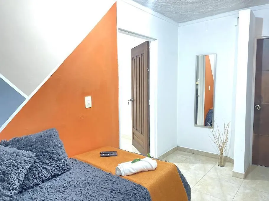 Semesterbostad Tu Hogar En Medellin Para 20 Personas