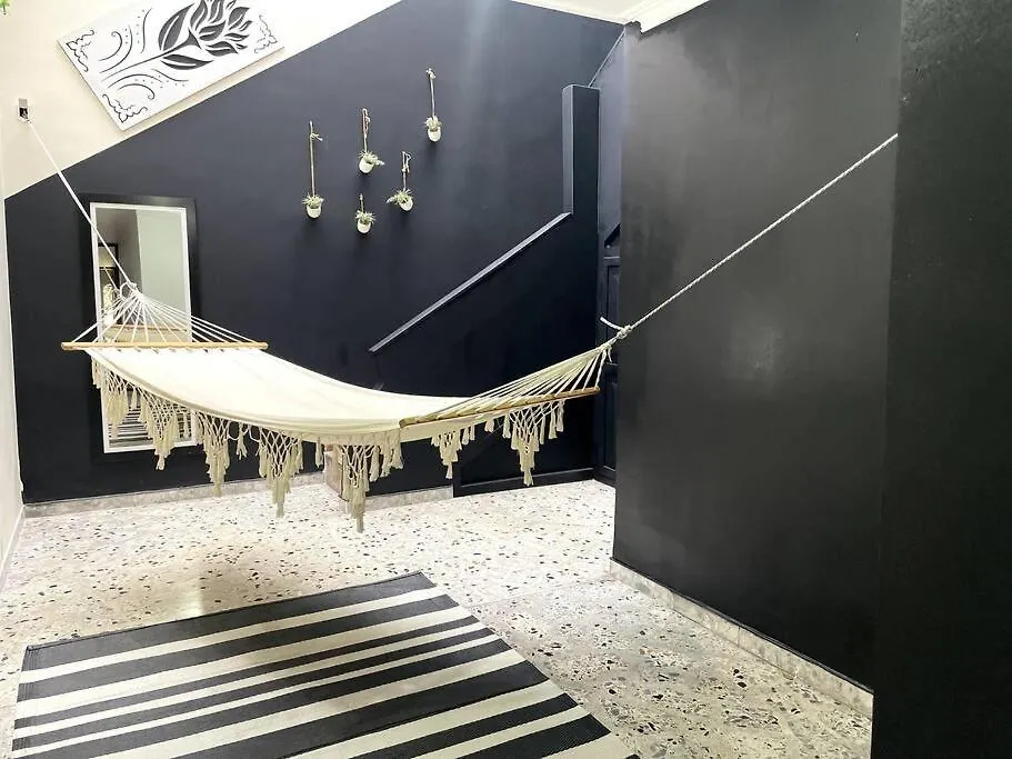 Tu Hogar En Medellin Para 20 Personas