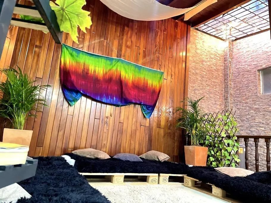 Tu Hogar En Medellin Para 20 Personas 0*,